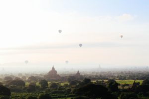montgolfière birmanie myanmar agence de voyages phileas frog paris 17